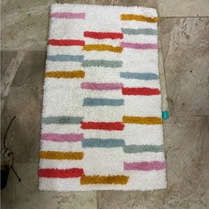 Pillowfort Striped Kids' Bath Rug, NEW 34x21